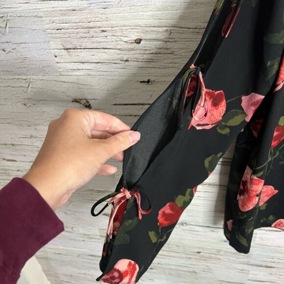 Aritzia wilfred black red floral blouse top tie up sleeves size small - Picture 2 of 8